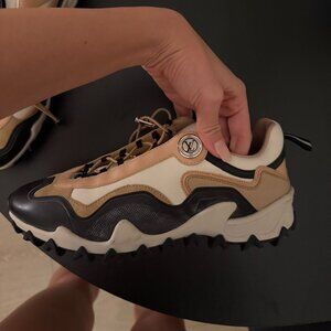 Louis Vuitton LV Rush WMNS Beige 2024